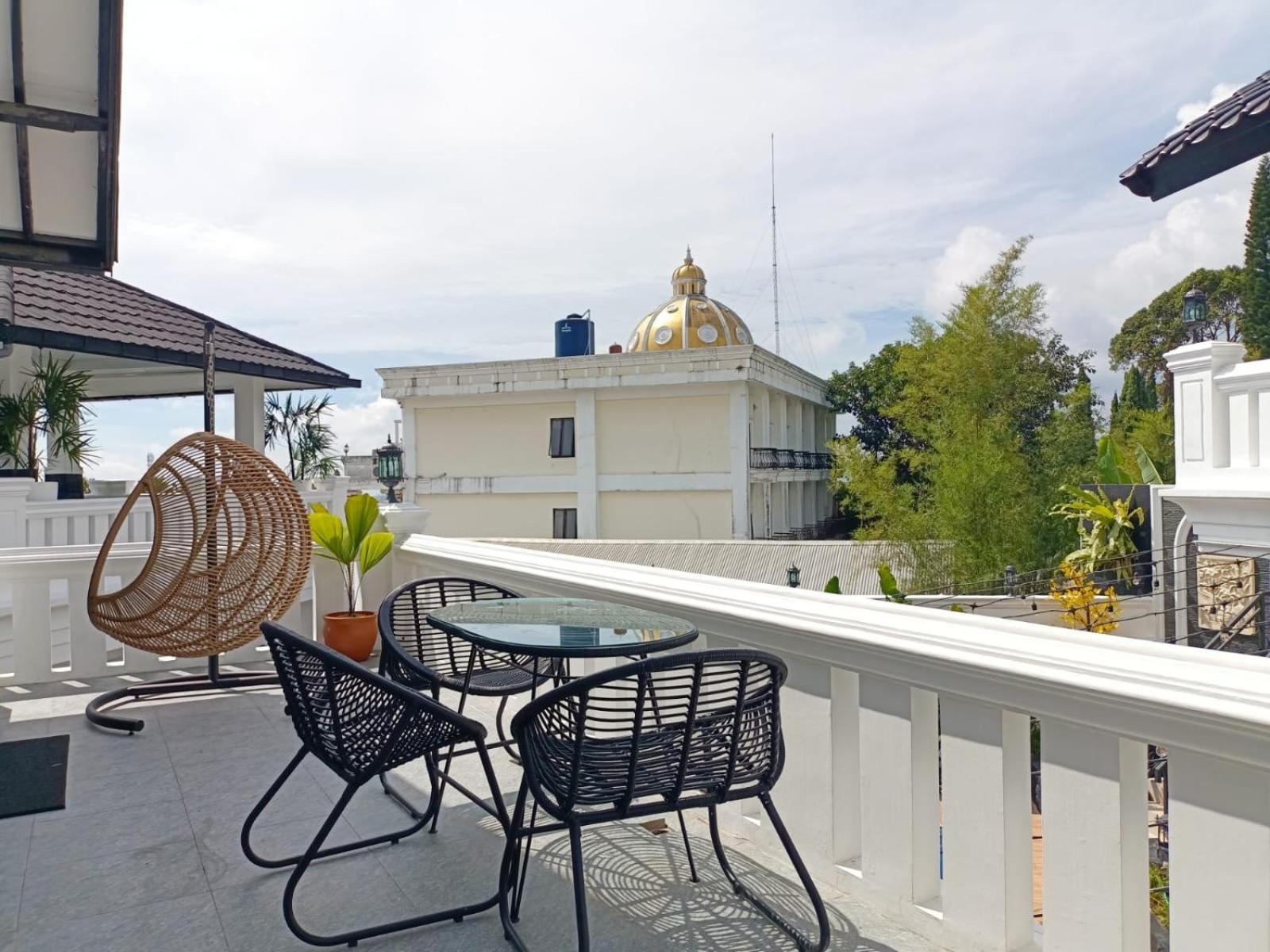 Villa Kota Bunga Malini 10 Cikundul Exterior photo
